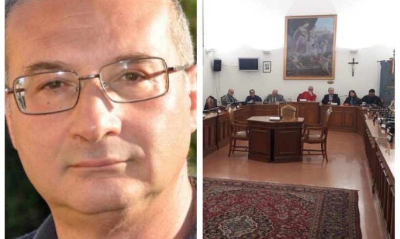 Paternò, dopo revoca domiciliari Sambataro torna in sella come presidente del Consiglio: due associazioni gli chiedono di lasciare