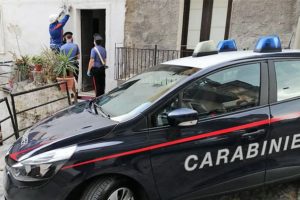 Palagonia, tutto lo stabile allacciato abusivamente: 3 arresti in flagranza. Danni per 20 mila euro