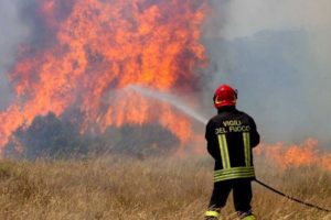 Belpasso, sulla prevenzione incendi il consigliere M5S attacca la maggioranza: “Bocciata la proposta di aumentare le sanzioni”