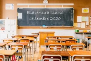 Tutti a scuola ma mancano aule e docenti: serve riconfigurare il quadro generale