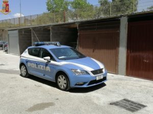 Catania, costruiscono 10 garage sul suolo pubblico: denunciati condomini di viale Moncada