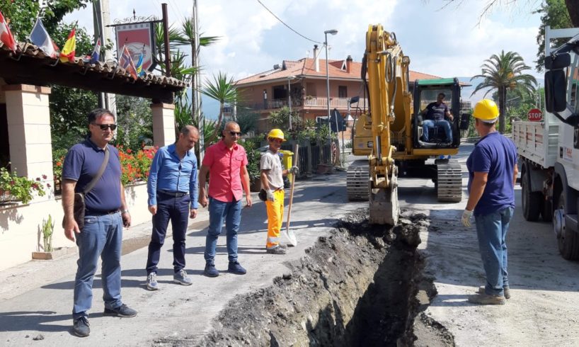 Bronte, in c.da Serra verso il completamento i lavori per fognatura e depuratore. Il sindaco: “Colmiamo inaccettabile lacuna”