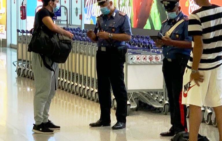 Catania, una 60enne di Niscemi ruba un trolley in aeroporto: denunciata dopo verifica filmati di video-sorveglianza