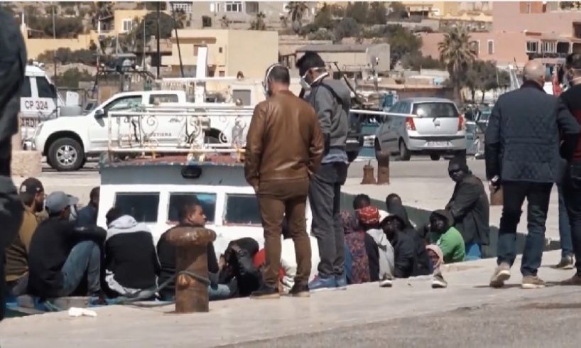 Migranti, a Pozzallo i 160 provenienti da Lampedusa: a Giarre i 42 tunisini sbarcati ieri nel Ragusano