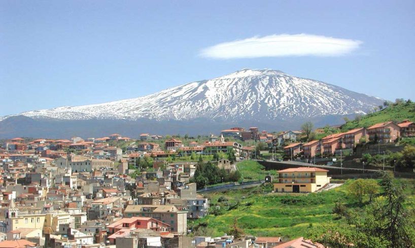 Bronte, Comune concorre a bando europeo per la fruizione turistica dell’Etna: ‘qr code’ e ‘app’ per chi visita la città