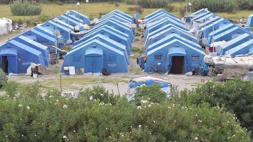 Catania, tendopoli Vizzini: sindaci del Calatino incontrano Musumeci. L’ultima ordinanza vieta uso tensostrutture