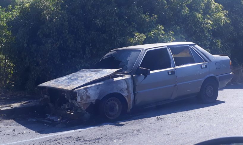 Paternò, auto in fiamme nel quartiere Ardizzone: incerte le cause del rogo