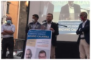 Bronte, il ministro Provenzano lancia la ricandidatura di Calanna: “Tornerò qui per festeggiare la tua vittoria”