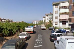 Giarre, 29enne accoltellato nel quartiere Jungo: in elisoccorso al ‘Cannizzaro’