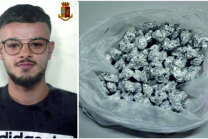 Adrano, spacciavano droga nei pressi di un bar: due giovani arrestati, uno è minorenne