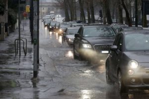 Acireale, dalla Regione via libera a intervento su via Wagner: torrente in piena quando piove