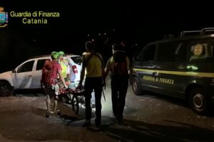 Castelmola, Soccorso Alpino GdF di Nicolosi soccorre alpinista ferito: in località Monte Venere