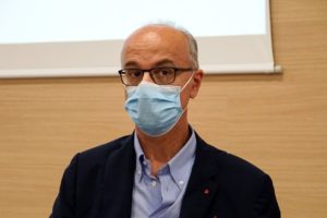 Coronavirus, Lopalco: “Sarà un autunno caldissimo. Il vaccino non prima di marzo 2021. Politici diano buon esempio”