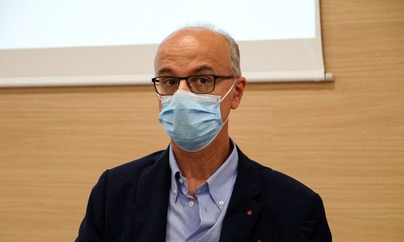 Coronavirus, Lopalco: “Sarà un autunno caldissimo. Il vaccino non prima di marzo 2021. Politici diano buon esempio”