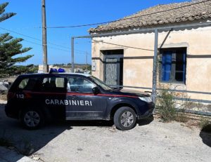 Mazzarrone, catturato il latitante Asta: deve scontare 14 anni. Arrestato favoreggiatore 58enne