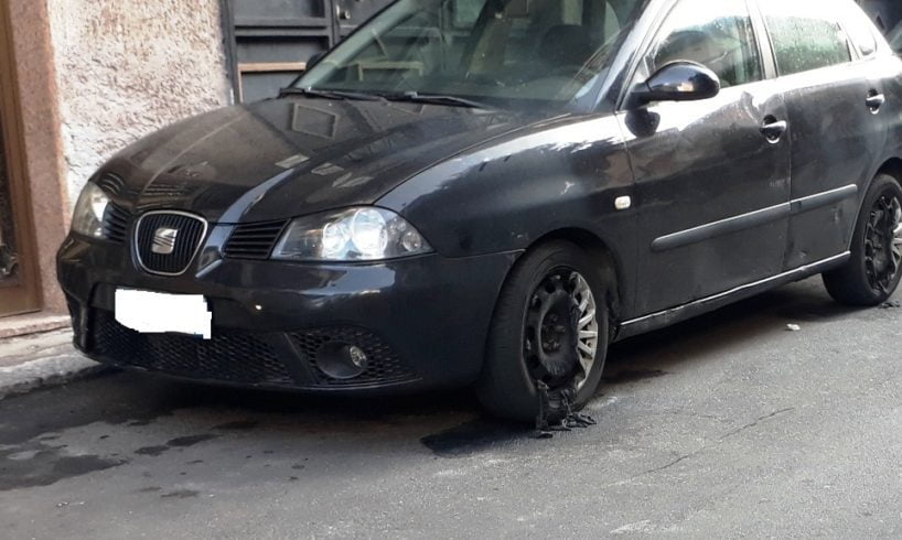 Paternò, Seat Ibiza in fiamme in via Marconi: l’incendio è di natura dolosa