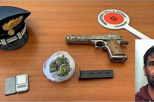 Vizzini, in casa aveva pistola modificata e marijuana: ai domiciliari 34enne