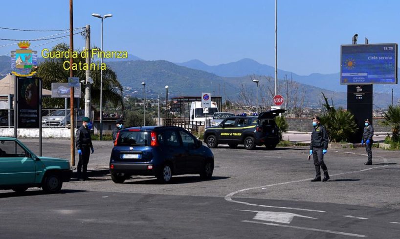 Nel Catanese controlli anti-Covid della GdF: pattuglie al lavoro a Paternò, Acireale, Riposto e Caltagirone