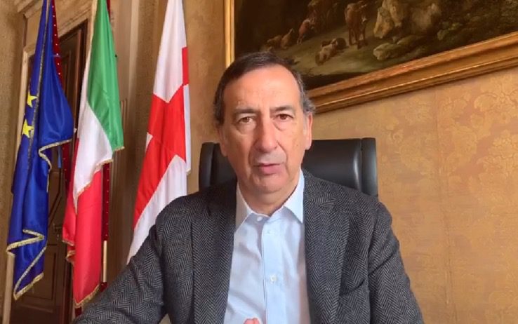 Covid, il sindaco di Milano si prende 10-15 giorni prima di decidere il lockdown