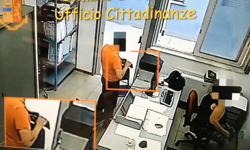 Catania, ‘comitato d’affari’ con impiegati infedeli per compravendita cittadinanza italiana: operazione della Squadra mobile (VIDEO)