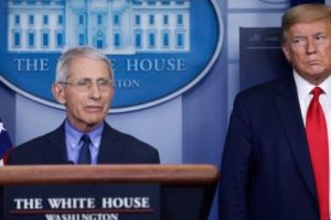 Usa, Fauci critica Trump: “Serve un netto cambiamento. Biden prende sul serio la situazione sanitaria”