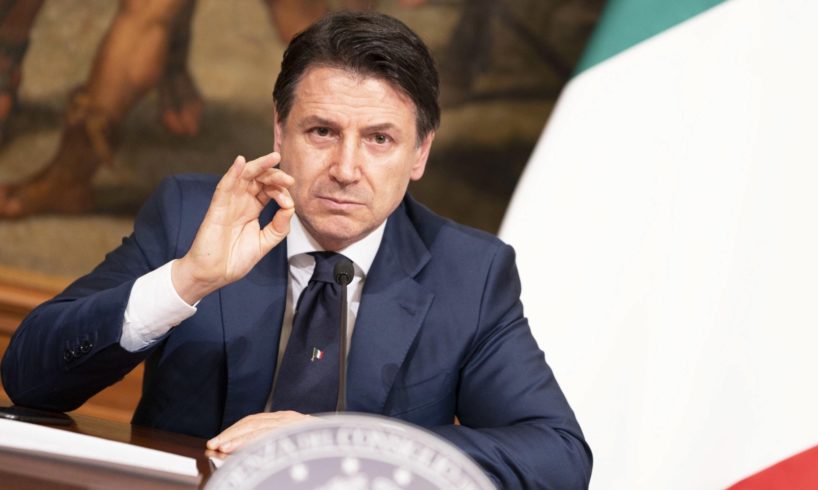 Covid, Conte: “Chi parla di discriminazioni politiche è in malafede. Chi rifiuta le tre fasce ci porta al lockdown”