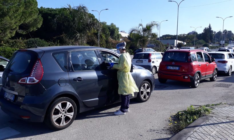 Adrano, alle 13 ci sono 41 positivi con 310 tamponi rapidi. A Paternò 15 su 510. A Ragalna 30 casi