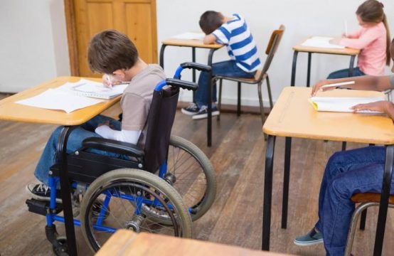 Paternò, inclusione scolastica per gli alunni diversamente abili: la proposta di 7 consiglieri d’opposizione