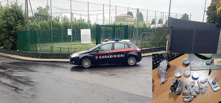 Mascalucia, spaccia droga a minorenni davanti al piazzale del cimitero: 20enne arrestato in flagranza