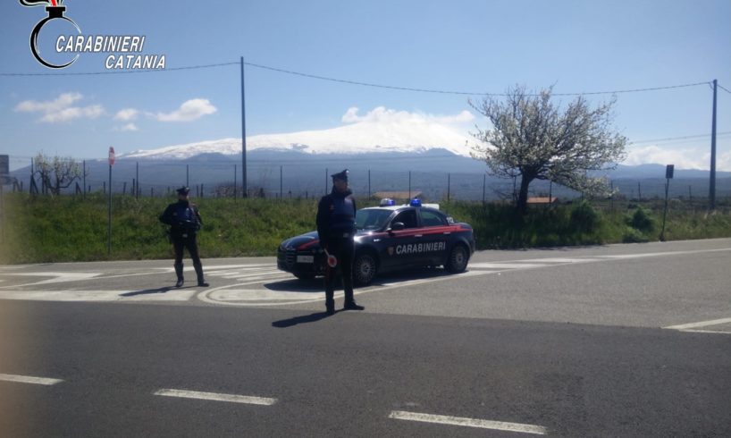 Maniace, brucia parti di auto per disfarsene: denunciato 42enne