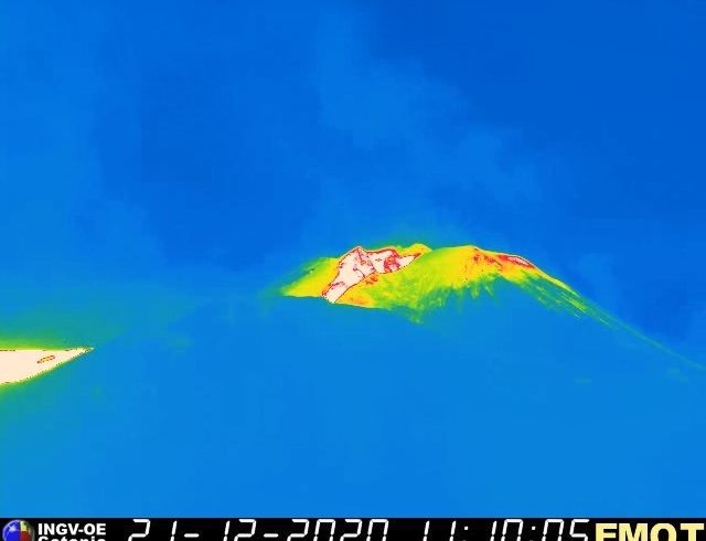 Etna Nuova Eruzione Al Cratere Di Sud Est Intensa Attivita Da Tre Bocche Corriere Etneo