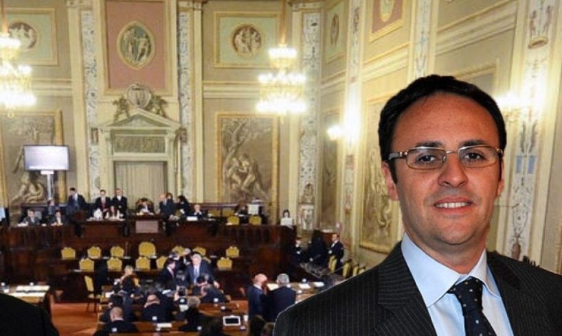 Regione, sulla giunta senza donne il deputato della Lega la spara grossa: “Non conta ciò che gli assessori hanno in mezzo alle gambe…”