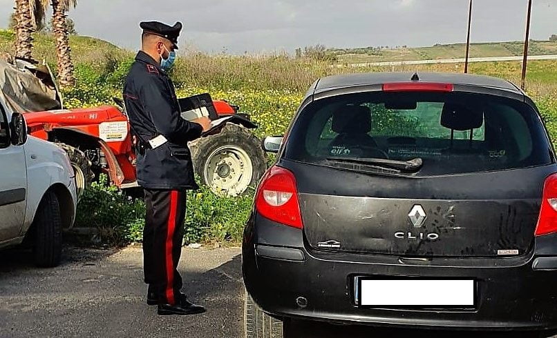 Palagonia, utilizzavano l’auto confiscata al familiare: 2 denunciati