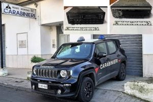 Militello Val di Catania, 54enne denunciato per ricettazione: ha rubato due autoradio nella notte