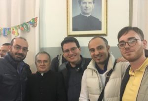 Biancavilla: ricordo di Padre Nino Tomasello, il ‘prete fanciullo’ che pregava di nascosto