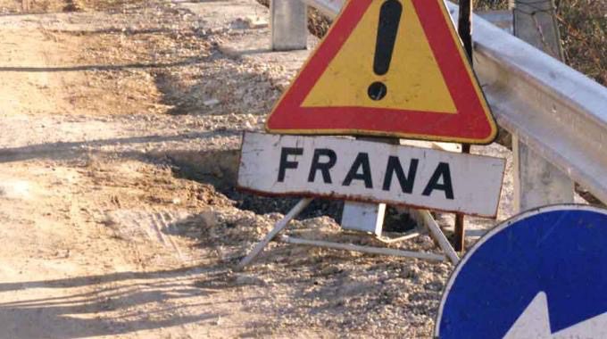 Grazie ai finanziamenti della Protezione Civile regionale a breve partiranno i lavori di rifacimento e sistemazione della strada provinciale 217, nel tratto ricadente nel territorio di Scordia.