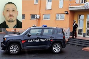 Adrano, 37enne ai domiciliari sorpreso in via Della Regione: arrestato