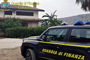 Palagonia, GdF sequestra beni a un mafioso della ‘famiglia’ di Caltagirone: partecipò a 4 summit (VIDEO)