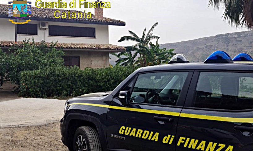 Palagonia, GdF sequestra beni a un mafioso della ‘famiglia’ di Caltagirone: partecipò a 4 summit (VIDEO)