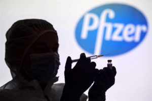 Vaccino, D’Amato: “Con i ritardi di Pfizer perdiamo due mesi. Per i richiami abbiamo scorte”