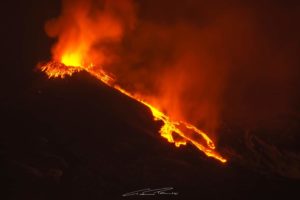 Etna, nuovo trabocco lavico a nord del Cratere di Sud Est: aumenta il tremore vulcanico