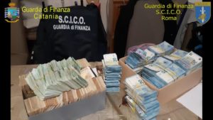 Adrano, uomini e business del clan Scalisi nel mirino della Procura: GdF sequestra beni e società