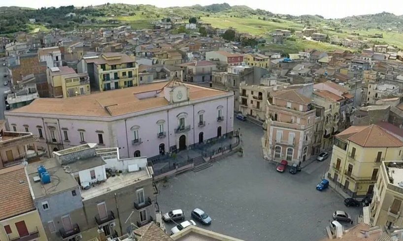 Ramacca, operaio cade da tetto e muore: imprenditore denunciato per omicidio colposo