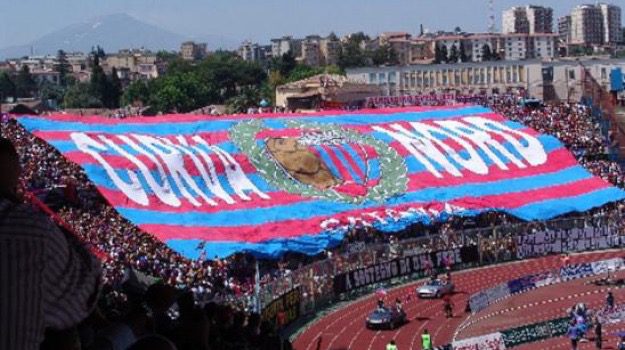 Catania, Daspo ‘fuori contesto’ per indiziato di mafia: stadio Massimino e altri impianti interdetti per 5 anni