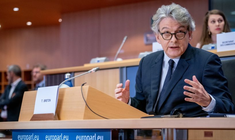 Vaccino, Breton: “A fine marzo 100 milioni di dosi all’Unione Europea. Stati membri accelerino politica vaccinale”