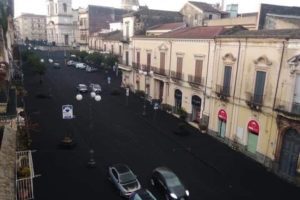 Etna, nuovo evento parossistico: Giarre e Riposto coperte dalla cenere