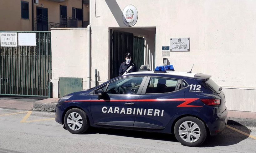 S. Pietro Clarenza, 41enne aggredisce l’ex amante e la moglie: schiaffi e calci in un incontro chiarificatore