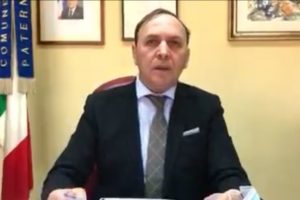 Paternò, positivi in aumento e il sindaco annuncia giro di vite: “Partiranno controlli, saremo intransigenti” (VIDEO)