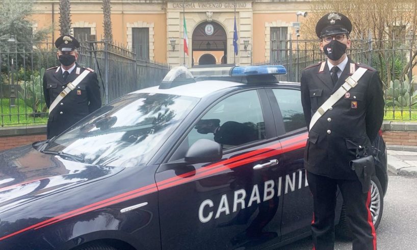 Catania, badante 47enne vende i gioielli della datrice di lavoro: denunciato