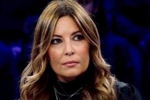 Donne, Selvaggia Lucarelli: “Vi racconto il mio amore tossico. Chi vive così si faccia aiutare da una psicologa”